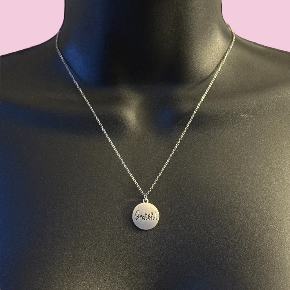 Make a Wish silver tone Grateful pendant necklace